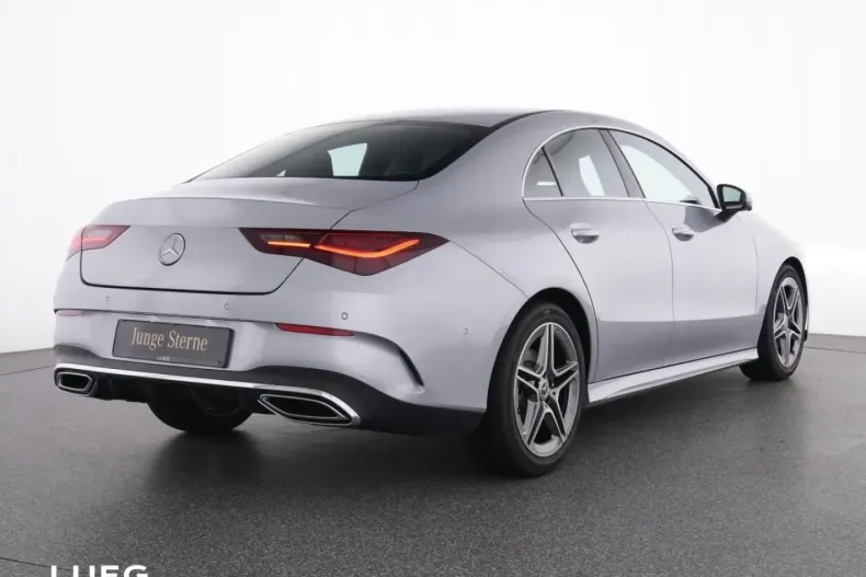 Mercedes-Benz CLA 200 din 2024 cu 10.451 km - oferta MER161705 - foto 2