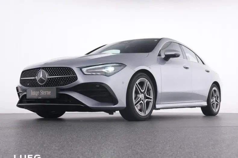 Mercedes-Benz CLA 200 din 2024 cu 10.451 km - oferta MER161705 - foto 6