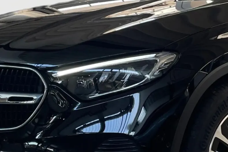 Mercedes-Benz GLC 200 din 2024 cu 11.250 km - oferta MER161706 - foto 5