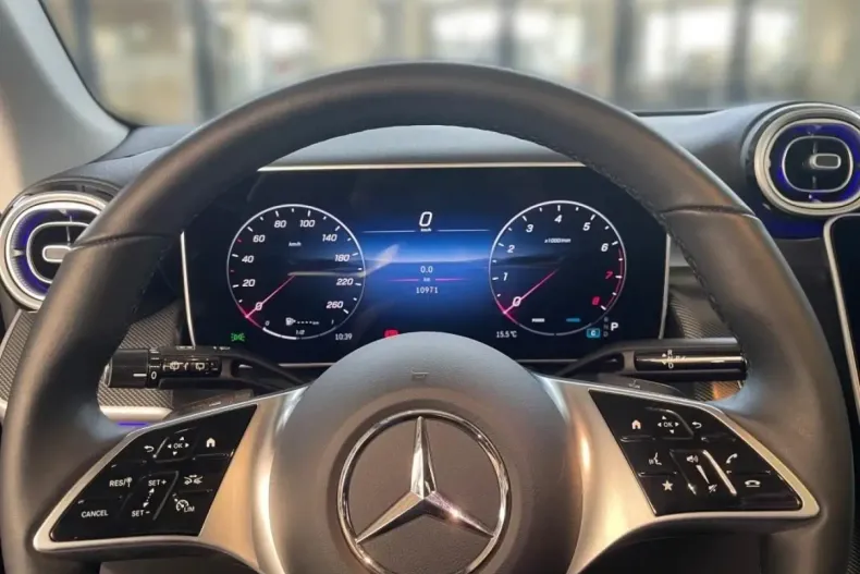 Mercedes-Benz GLC 200 din 2024 cu 11.250 km - oferta MER161706 - foto 8