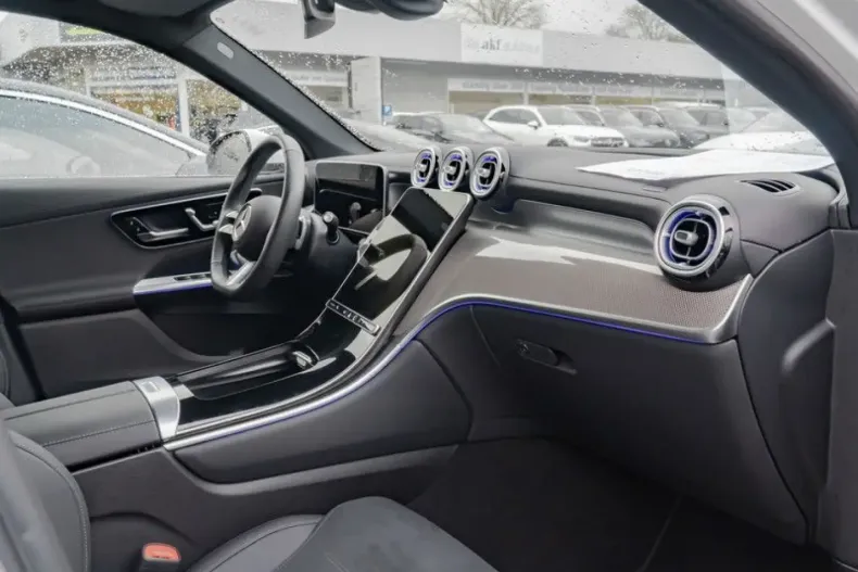 Mercedes-Benz GLC 300 din 2024 cu 18.782 km - oferta MER161707 - foto 6