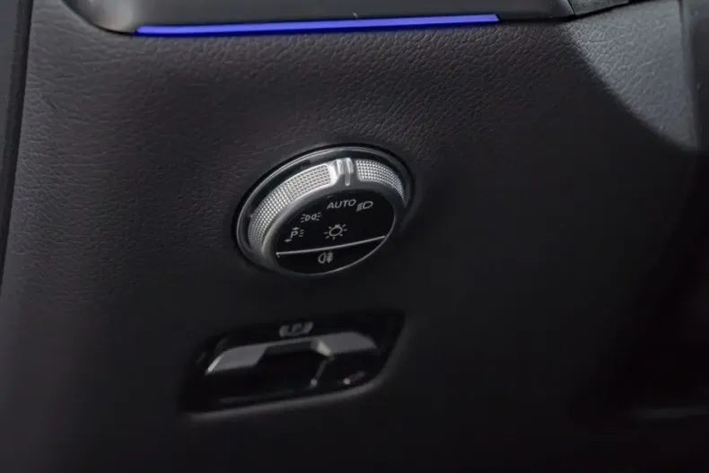 Mercedes-Benz GLC 300 din 2024 cu 18.782 km - oferta MER161707 - foto 11