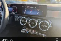 Mercedes-Benz CLA 200 din 2024 cu 15.984 km - oferta MER161710 - foto 14