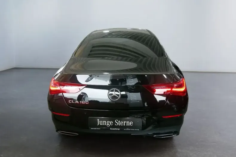 Mercedes-Benz CLA 180 din 2024 cu 4.255 km - oferta MER161713 - foto 4