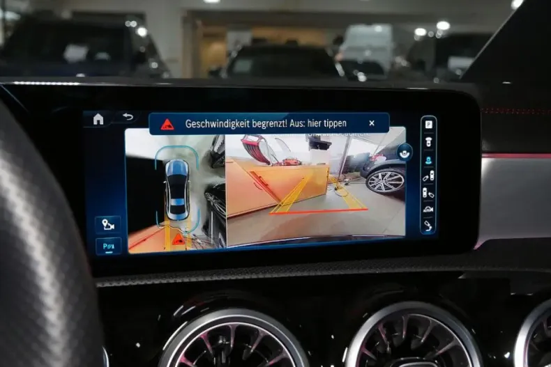 Mercedes-Benz CLA 180 din 2024 cu 4.255 km - oferta MER161713 - foto 16