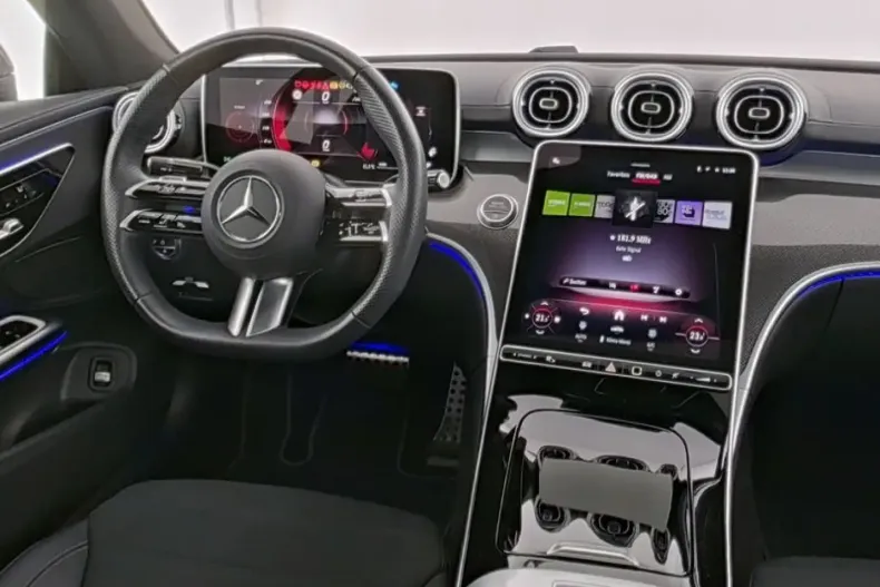 Mercedes-Benz CLE 200 din 2024 cu 11.832 km - oferta MER161719 - foto 6