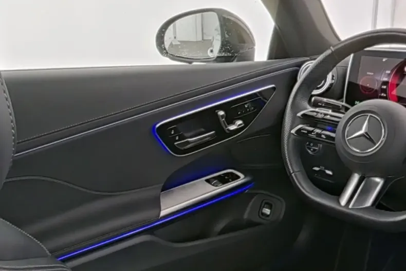 Mercedes-Benz CLE 200 din 2024 cu 11.832 km - oferta MER161719 - foto 8