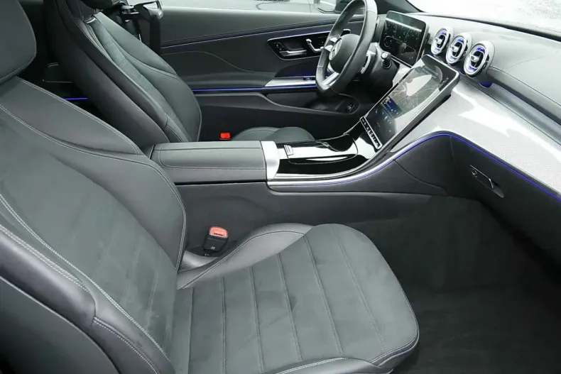 Mercedes-Benz CLE 200 din 2023 cu 6.025 km - oferta MER161722 - foto 6