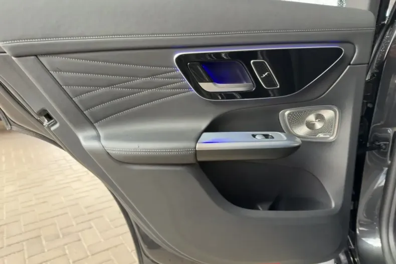 Mercedes-Benz GLC 200 din 2024 cu 37.771 km - oferta MER161723 - foto 19