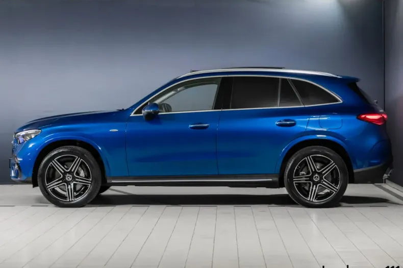 Mercedes-Benz GLC 300 din 2025 cu 14.019 km - oferta MER161724 - foto 3