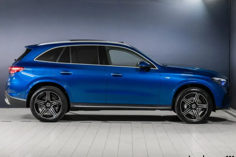 Mercedes-Benz GLC 300 din 2025 cu 14.019 km - oferta MER161724 - foto 4