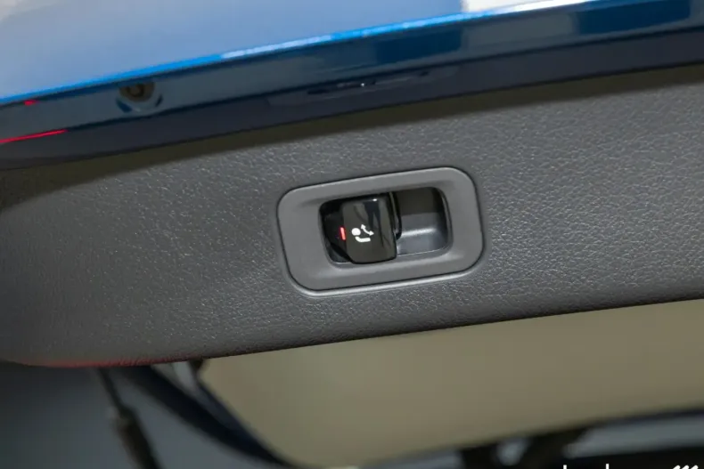 Mercedes-Benz GLC 300 din 2025 cu 14.019 km - oferta MER161724 - foto 10