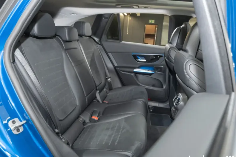 Mercedes-Benz GLC 300 din 2025 cu 14.019 km - oferta MER161724 - foto 17