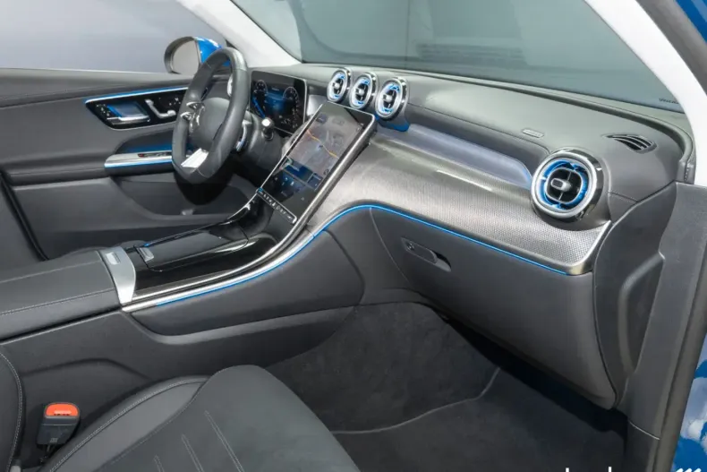 Mercedes-Benz GLC 300 din 2025 cu 14.019 km - oferta MER161724 - foto 19