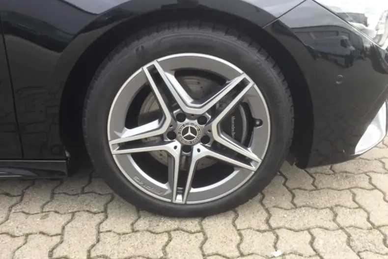 Mercedes-Benz CLA 200 din 2024 cu 17.200 km - oferta MER161725 - foto 6