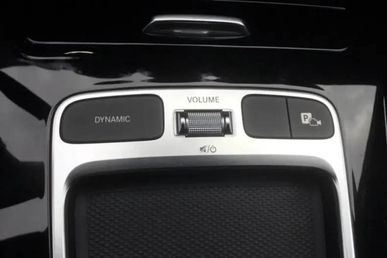 Mercedes-Benz CLA 200 din 2024 cu 17.200 km - oferta MER161725 - foto 15