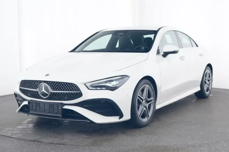 Mercedes-Benz CLA 200 din 2024 cu 26.930 km - oferta MER161727 - foto 1