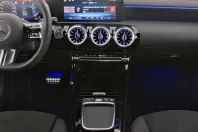 Mercedes-Benz CLA 200 din 2024 cu 26.930 km - oferta MER161727 - foto 6