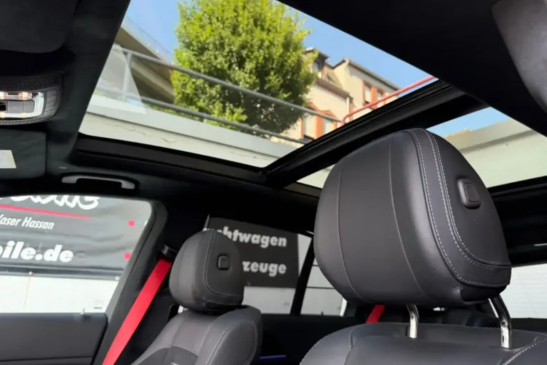 Mercedes-Benz GLE 63 AMG din 2024 cu 13.500 km - oferta MER161732 - foto 31