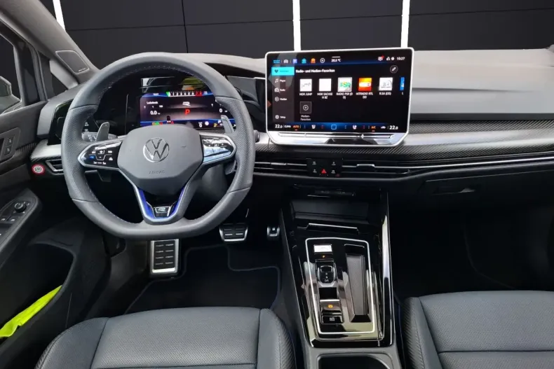 Volkswagen Golf din 2024 cu 18.500 km - oferta VOL161746 - foto 14