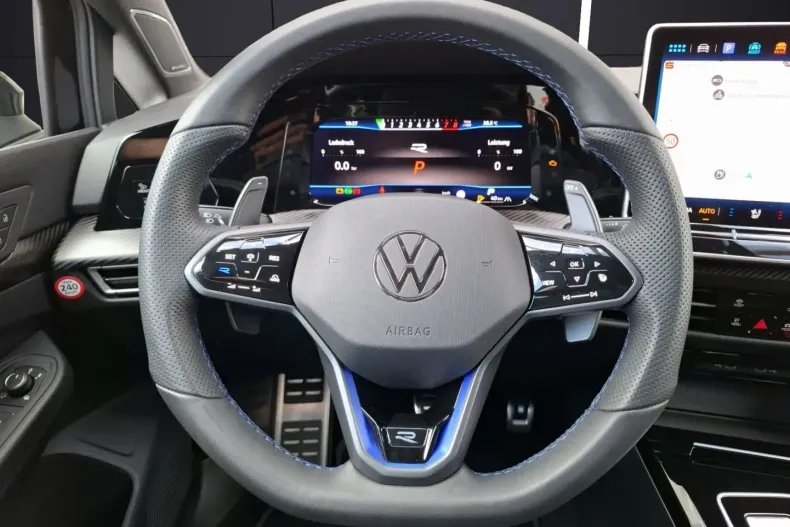 Volkswagen Golf din 2024 cu 18.500 km - oferta VOL161746 - foto 17