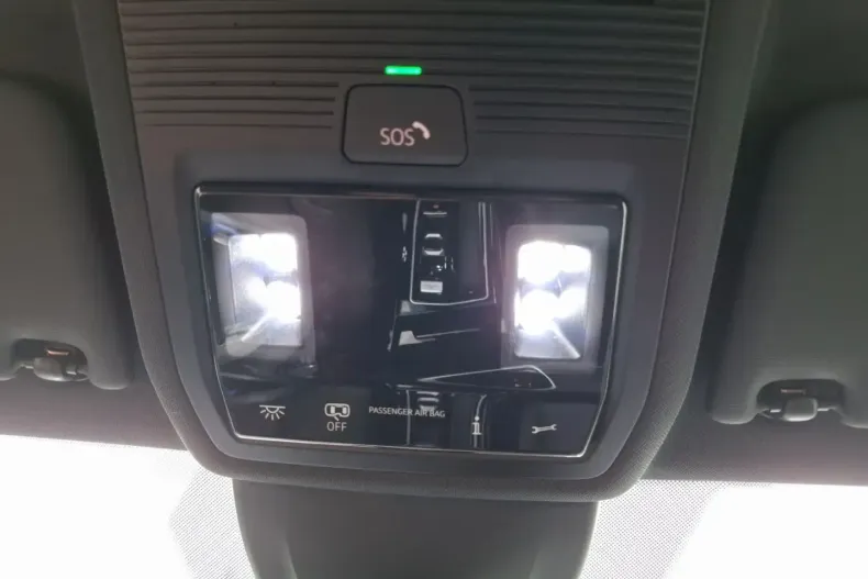 Volkswagen Golf din 2024 cu 18.500 km - oferta VOL161746 - foto 21