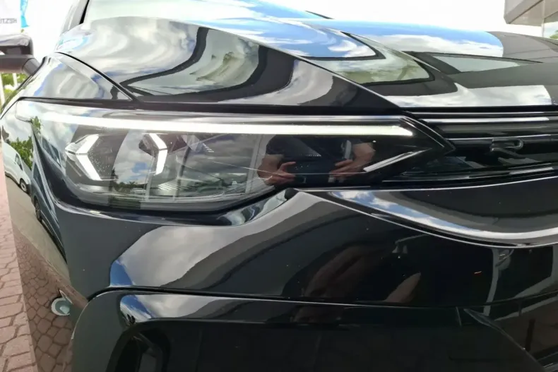 Volkswagen Golf din 2024 cu 18.500 km - oferta VOL161746 - foto 24