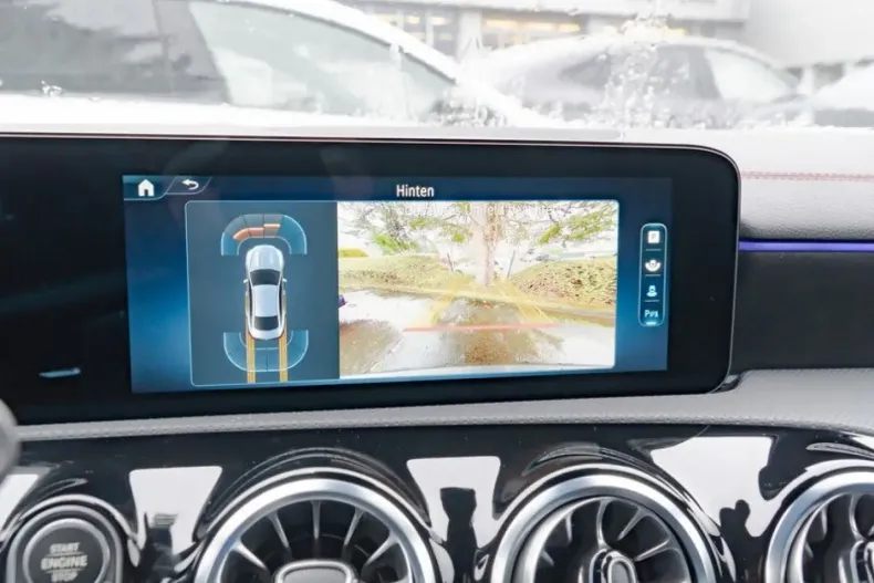 Mercedes-Benz CLA 200 din 2024 cu 19.987 km - oferta MER161755 - foto 14