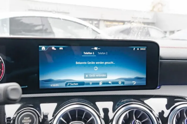 Mercedes-Benz CLA 200 din 2024 cu 19.987 km - oferta MER161755 - foto 18