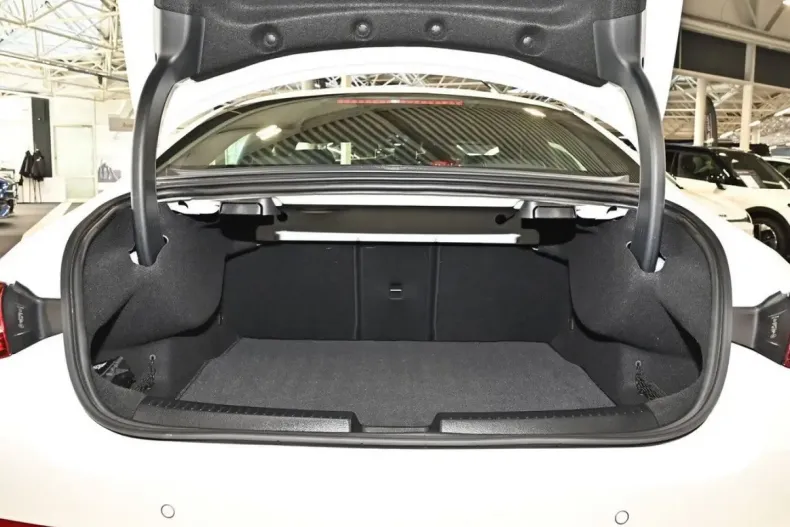 Mercedes-Benz CLA 180 din 2024 cu 11.600 km - oferta MER161757 - foto 21