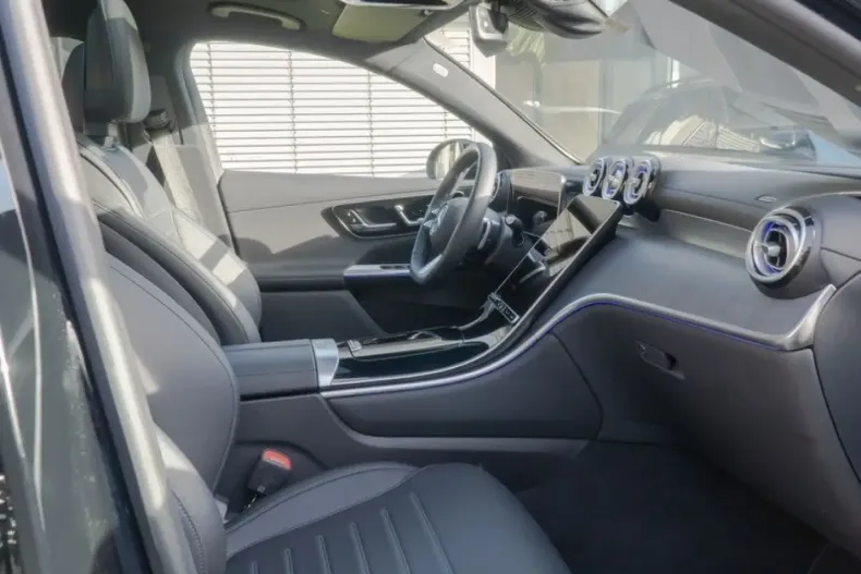 Mercedes-Benz GLC 200 din 2024 cu 20.404 km - oferta MER161758 - foto 7