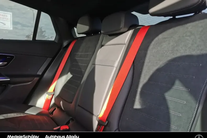 Mercedes-Benz GLC 200 din 2024 cu 19.410 km - oferta MER161759 - foto 8