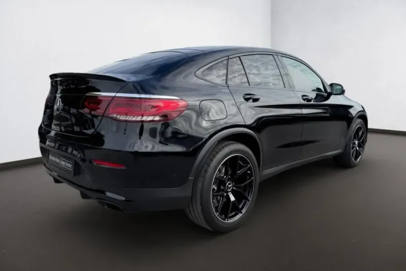 Mercedes-Benz GLC 400 din 2023 cu 43.427 km - oferta MER161761 - foto 3