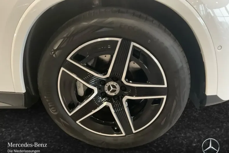 Mercedes-Benz GLC 200 din 2024 cu 17.708 km - oferta MER161766 - foto 4