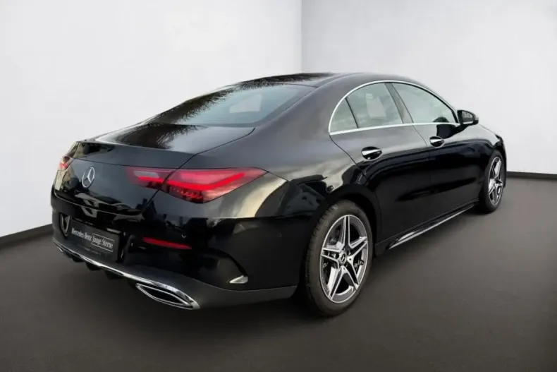 Mercedes-Benz CLA 200 din 2024 cu 18.980 km - oferta MER161767 - foto 3