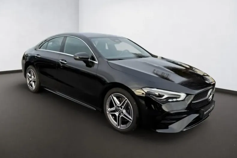 Mercedes-Benz CLA 200 din 2024 cu 18.980 km - oferta MER161767 - foto 4