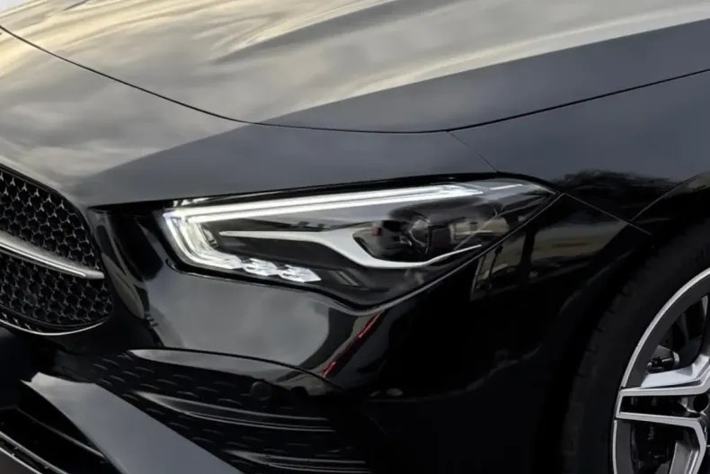 Mercedes-Benz CLA 200 din 2024 cu 18.980 km - oferta MER161767 - foto 15