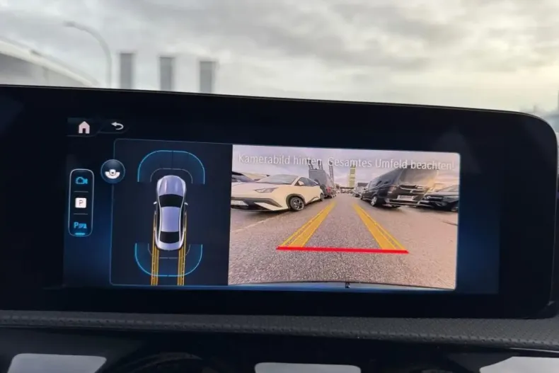 Mercedes-Benz CLA 200 din 2024 cu 18.980 km - oferta MER161767 - foto 28