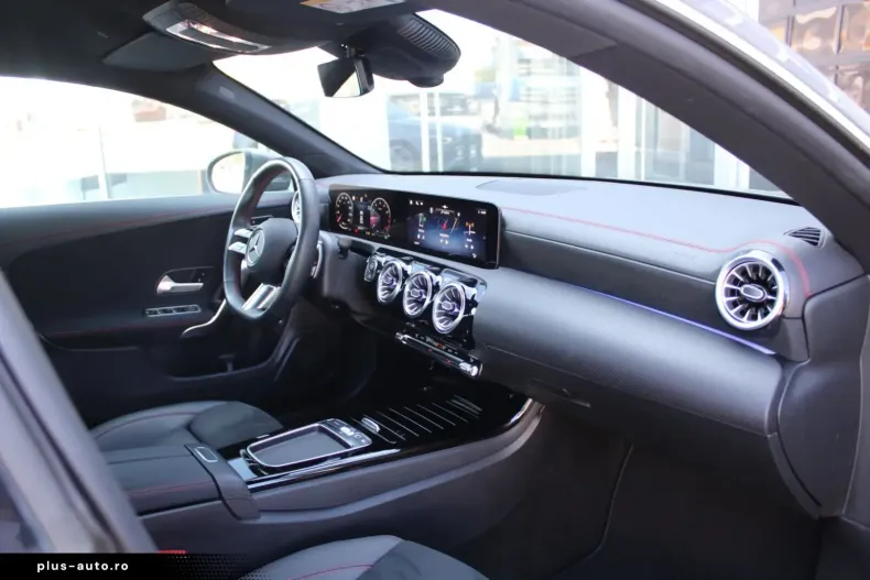 Mercedes-Benz CLA 200 din 2024 cu 26.309 km - oferta MER161769 - foto 5