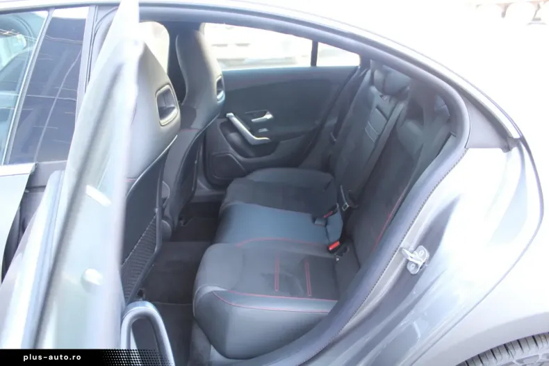 Mercedes-Benz CLA 200 din 2024 cu 26.309 km - oferta MER161769 - foto 7