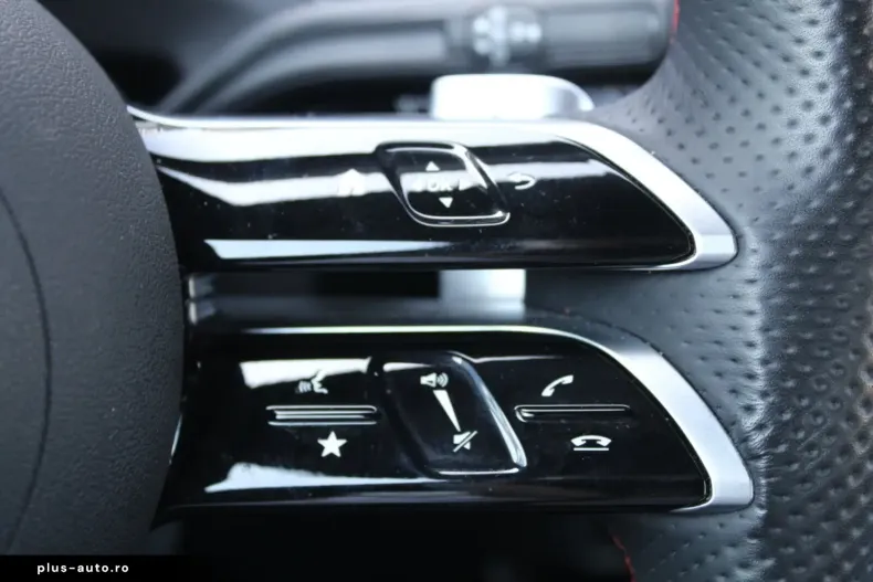 Mercedes-Benz CLA 200 din 2024 cu 26.309 km - oferta MER161769 - foto 13