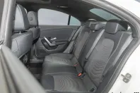 Mercedes-Benz CLA 180 din 2024 cu 3.644 km - oferta MER161772 - foto 11