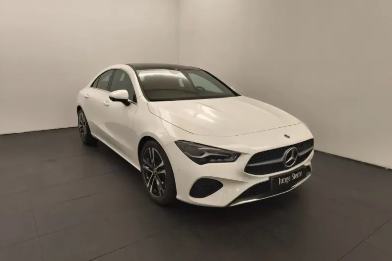 Mercedes-Benz CLA 180 din 2024 cu 11.231 km - oferta MER161775 - foto 2