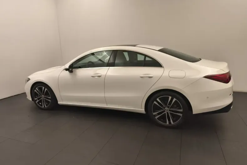 Mercedes-Benz CLA 180 din 2024 cu 11.231 km - oferta MER161775 - foto 7