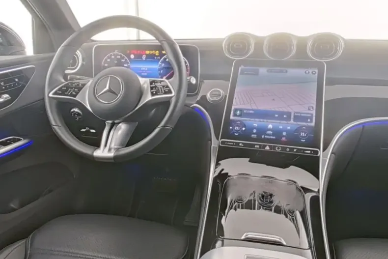 Mercedes-Benz GLC 200 din 2024 cu 29.368 km - oferta MER161776 - foto 5