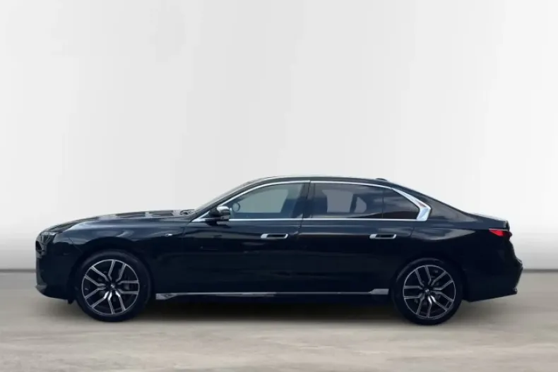 BMW 740 din 2024 cu 4.900 km - oferta BMW161784 - foto 4