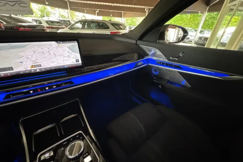 BMW 740 din 2024 cu 4.900 km - oferta BMW161784 - foto 21