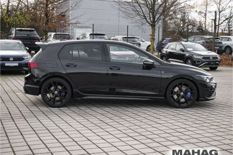 Volkswagen Golf din 2023 cu 49.141 km - oferta VOL161795 - foto 3