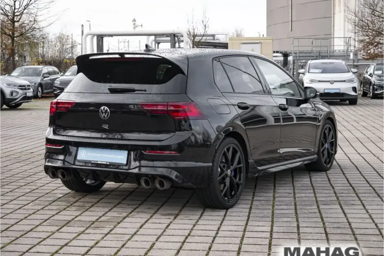 Volkswagen Golf din 2023 cu 49.141 km - oferta VOL161795 - foto 4