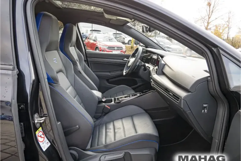 Volkswagen Golf din 2023 cu 49.141 km - oferta VOL161795 - foto 10